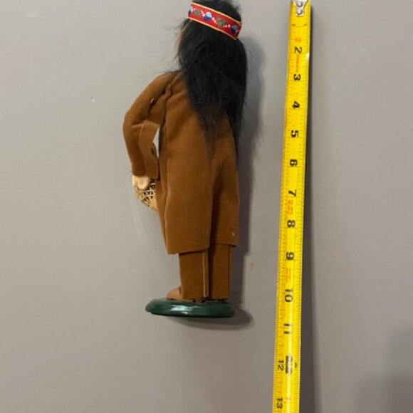 Vintage Byers Choice Carolers Christmas Figurine Chalfont Native Western Boy - Picture 3 of 4